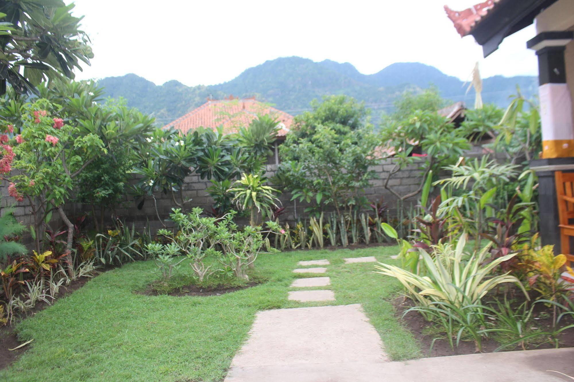 Pande Guest house