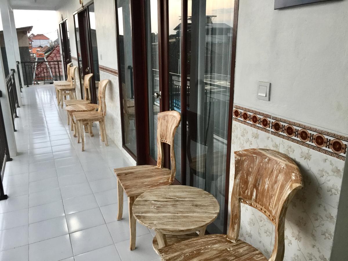 Wisma tamu Taman Ratih *