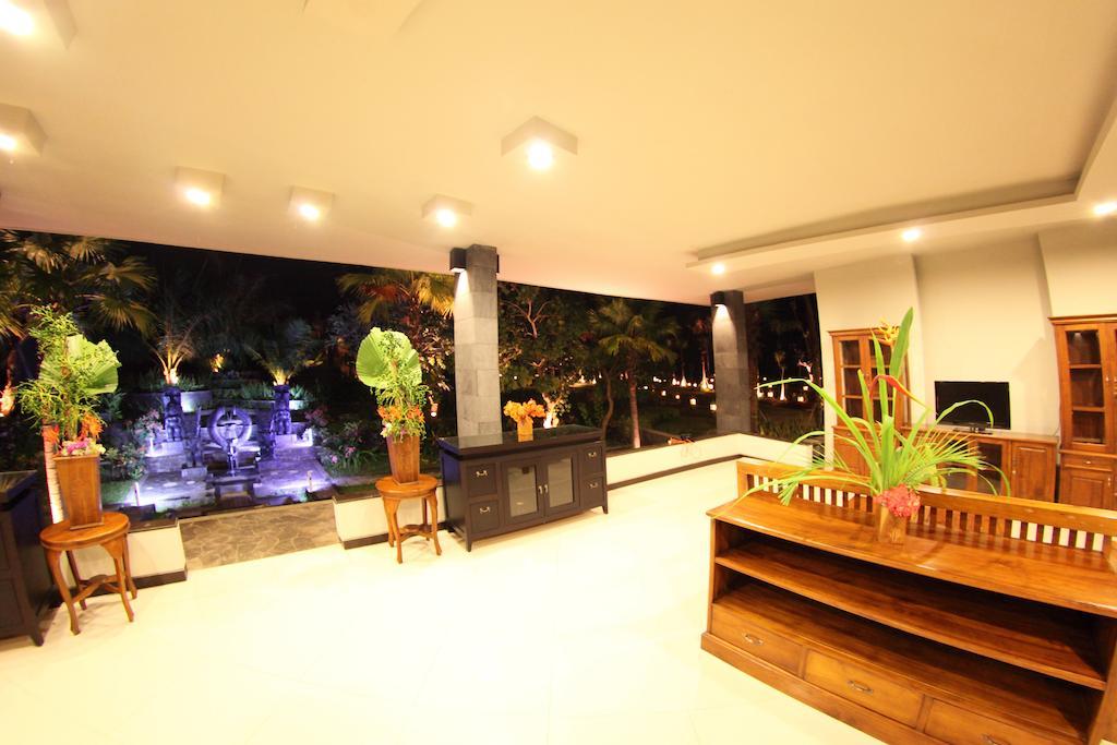 Villa Gino Feruci By Kagum *