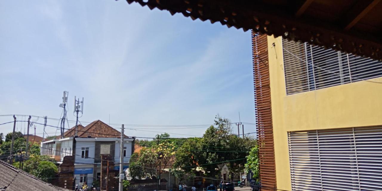 Homestay Hari *