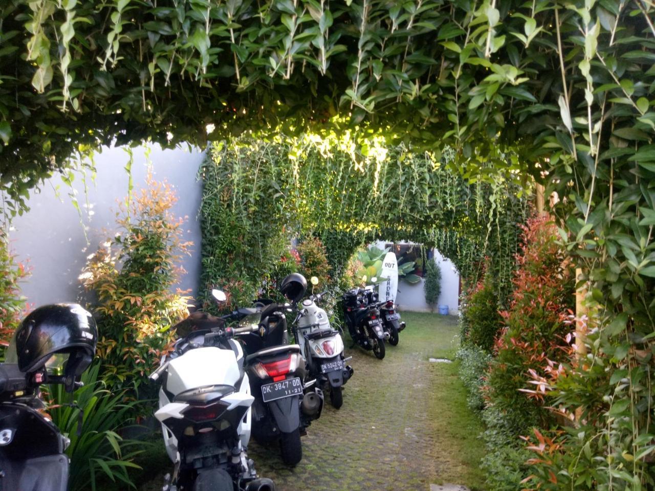 Andy Guest house 2*
