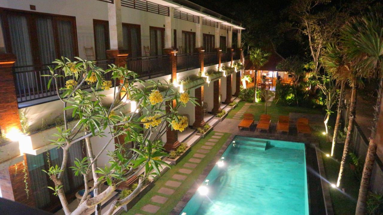 Seno & Cafe Uluwatu (Bali)