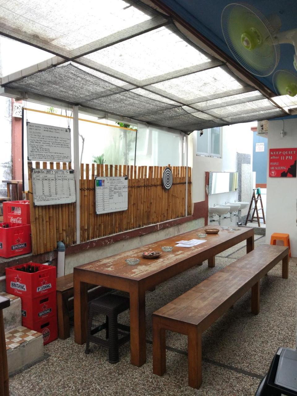 Karma Backpacker House *