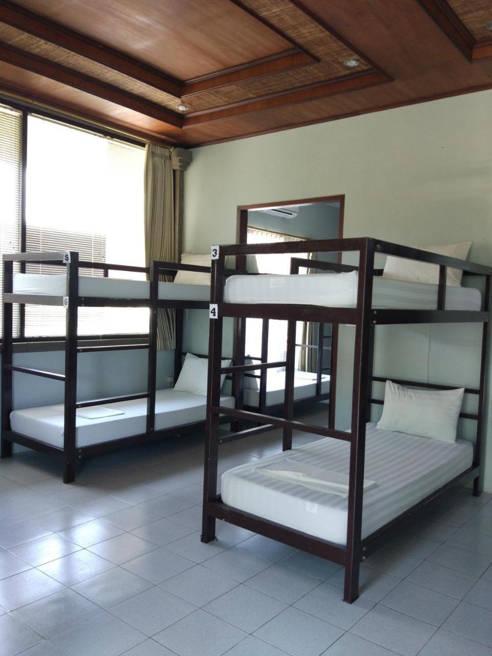 Karma Backpacker House * Uluwatu (Bali)
