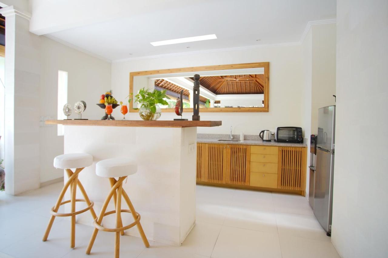 Bali Asri Batubelig Villa