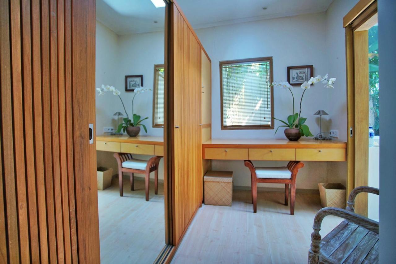 Bali Asri Batubelig Villa