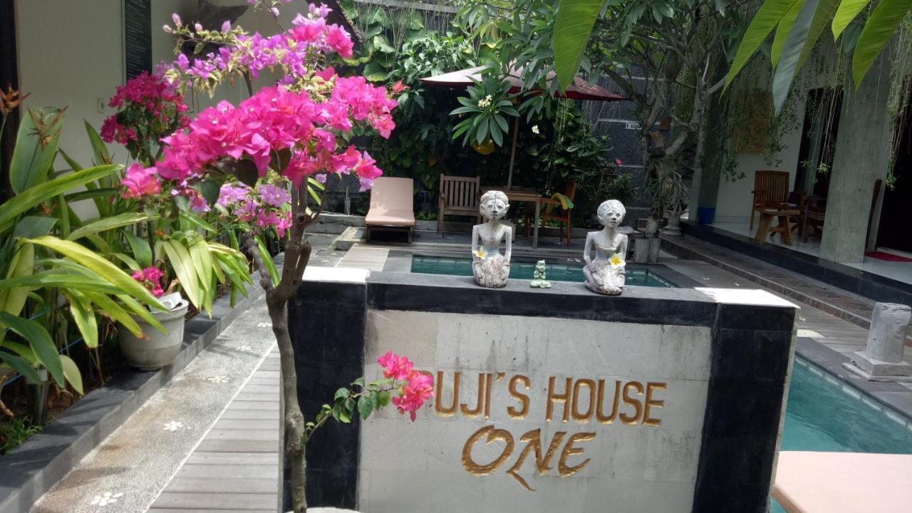 Homestay Pujihouse One Legian (Bali)