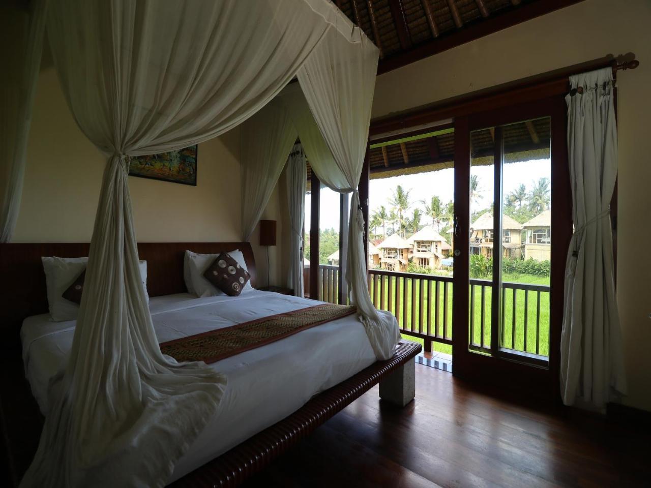 Hotel Biyukukung &
