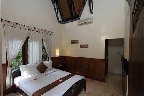 The Village 3* Seminyak (Bali)