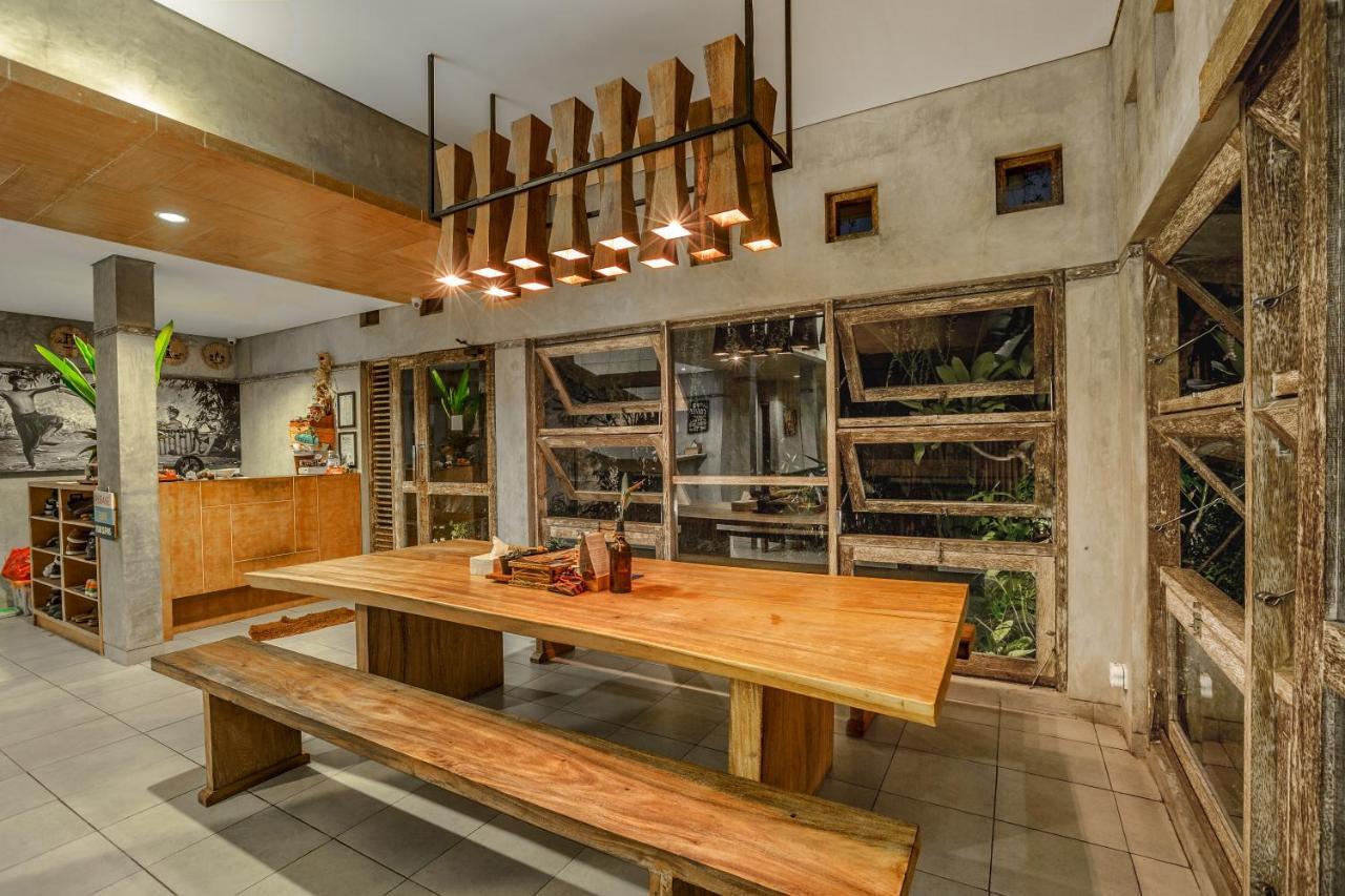 Lokal Bali