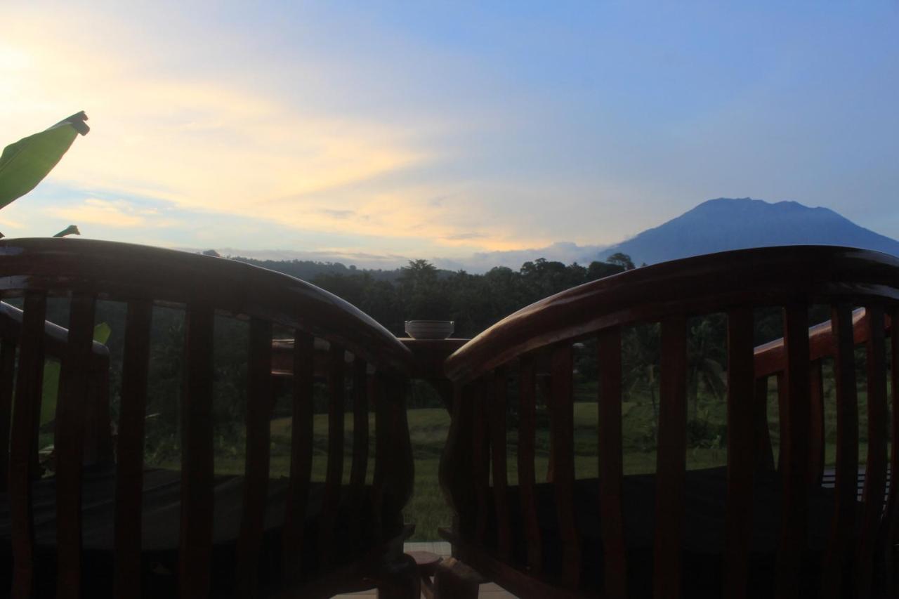 Giri Carik Guest house
