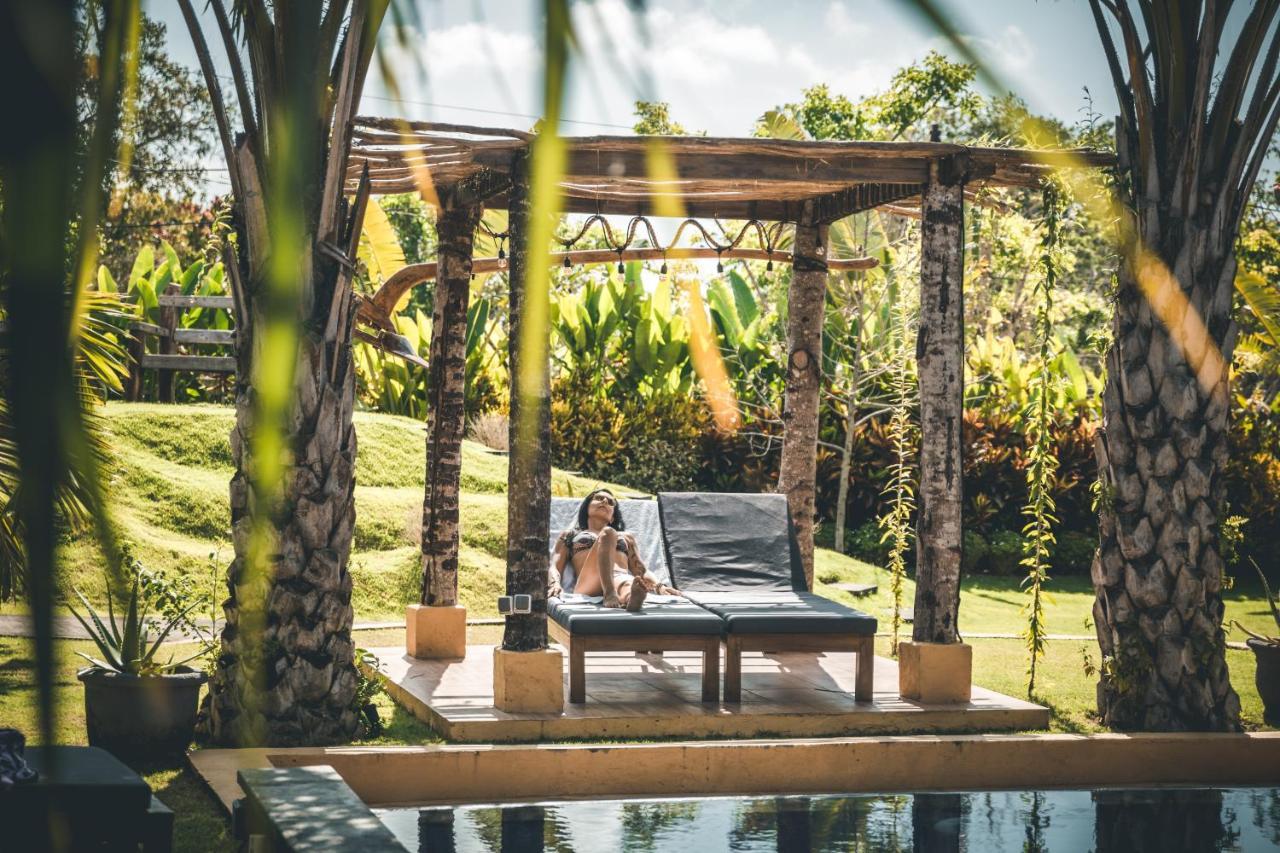 Homestay Ocho Bali Surf Camp *