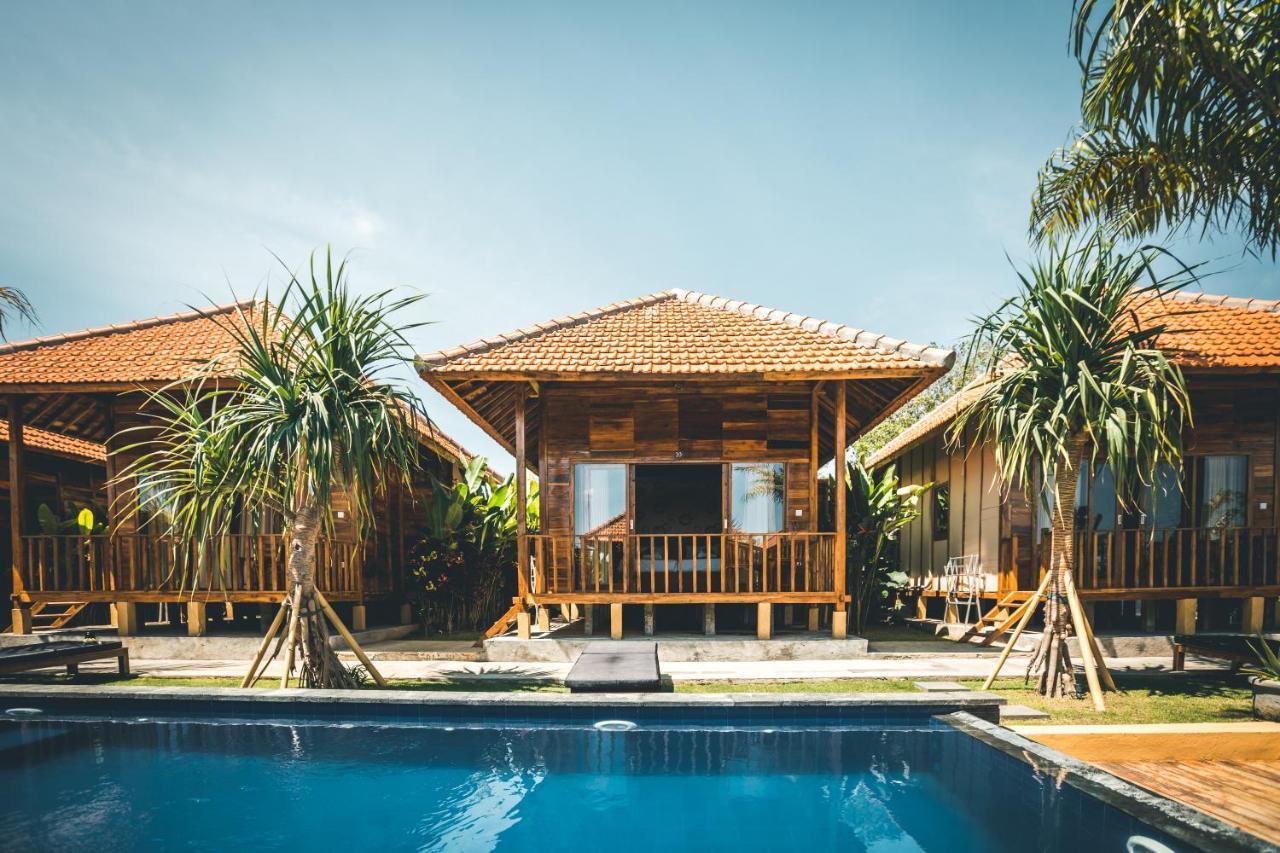 Ocho Bali Surf Camp Homestay Uluwatu (Bali)