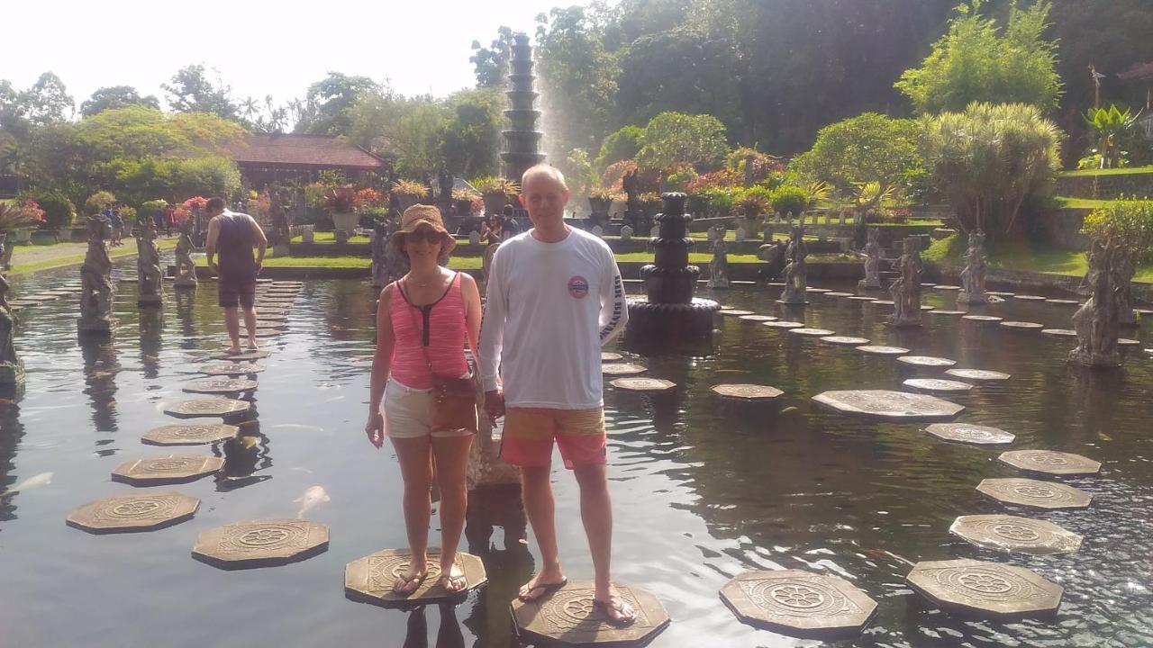 Khrisna Sunrise Tulamben (Bali)