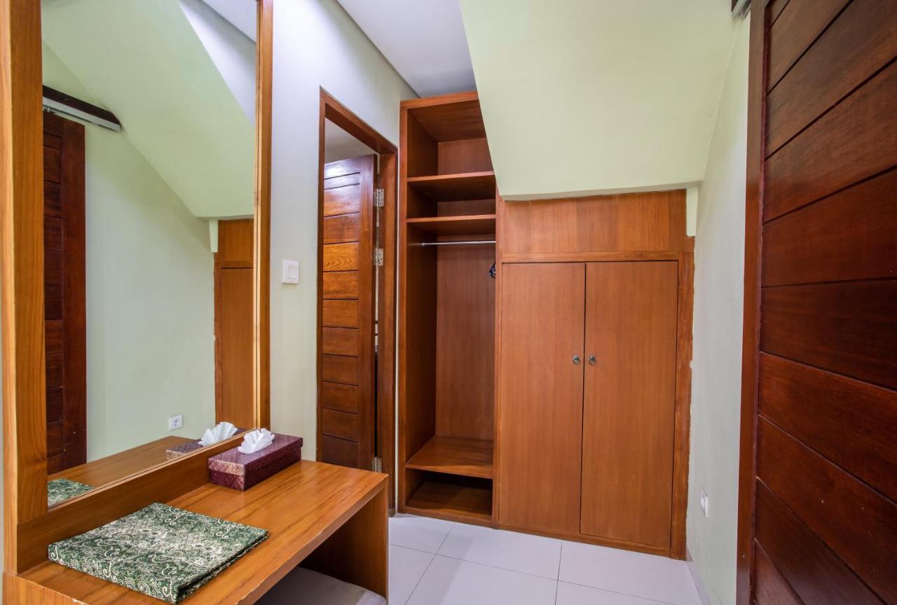 Bakung And Hotel