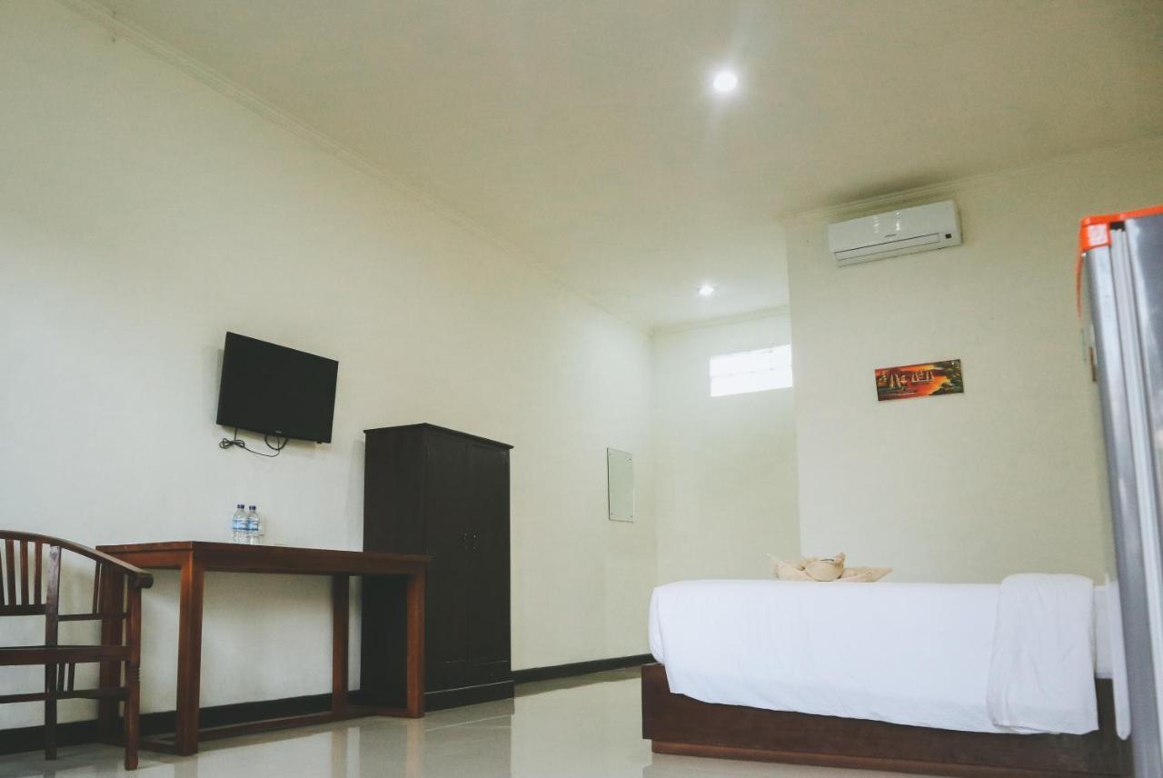 Hotel Gria Manik Batubelig 3*