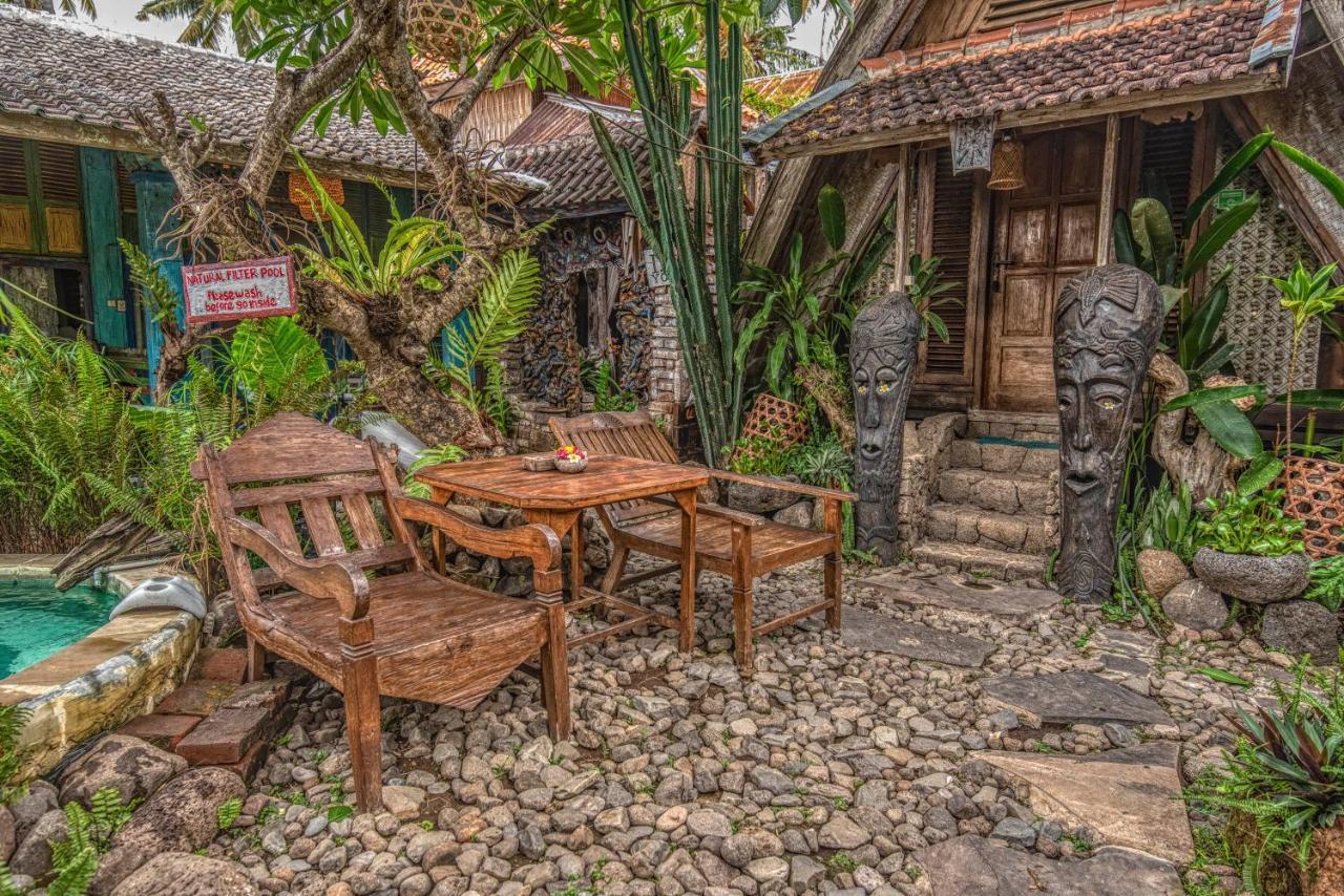 Santhiku & Lovina (Bali)
