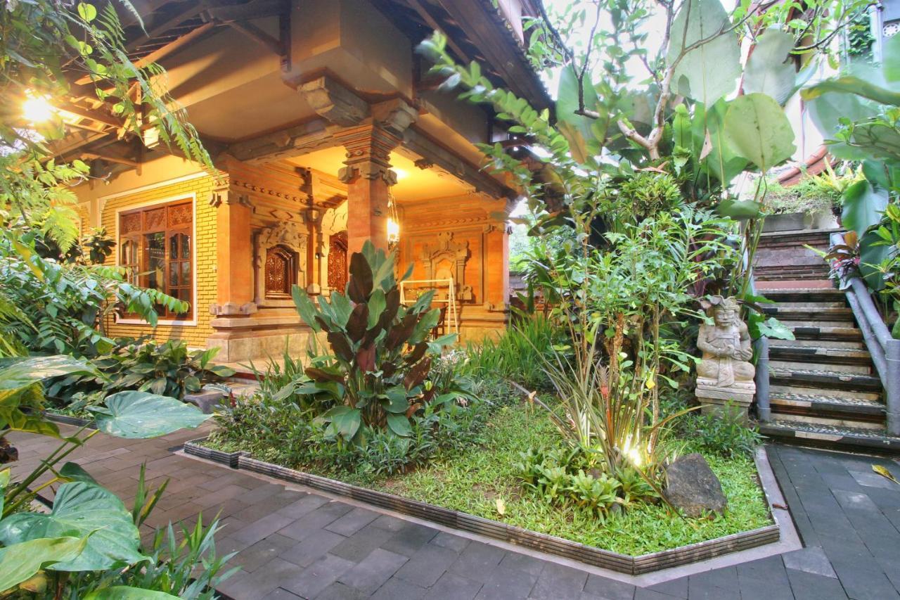 Hibiscus * Ubud (Bali)