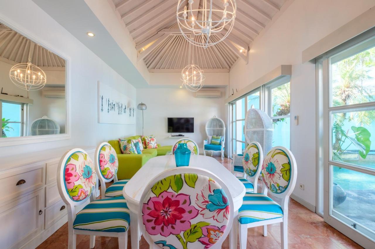 Villa The