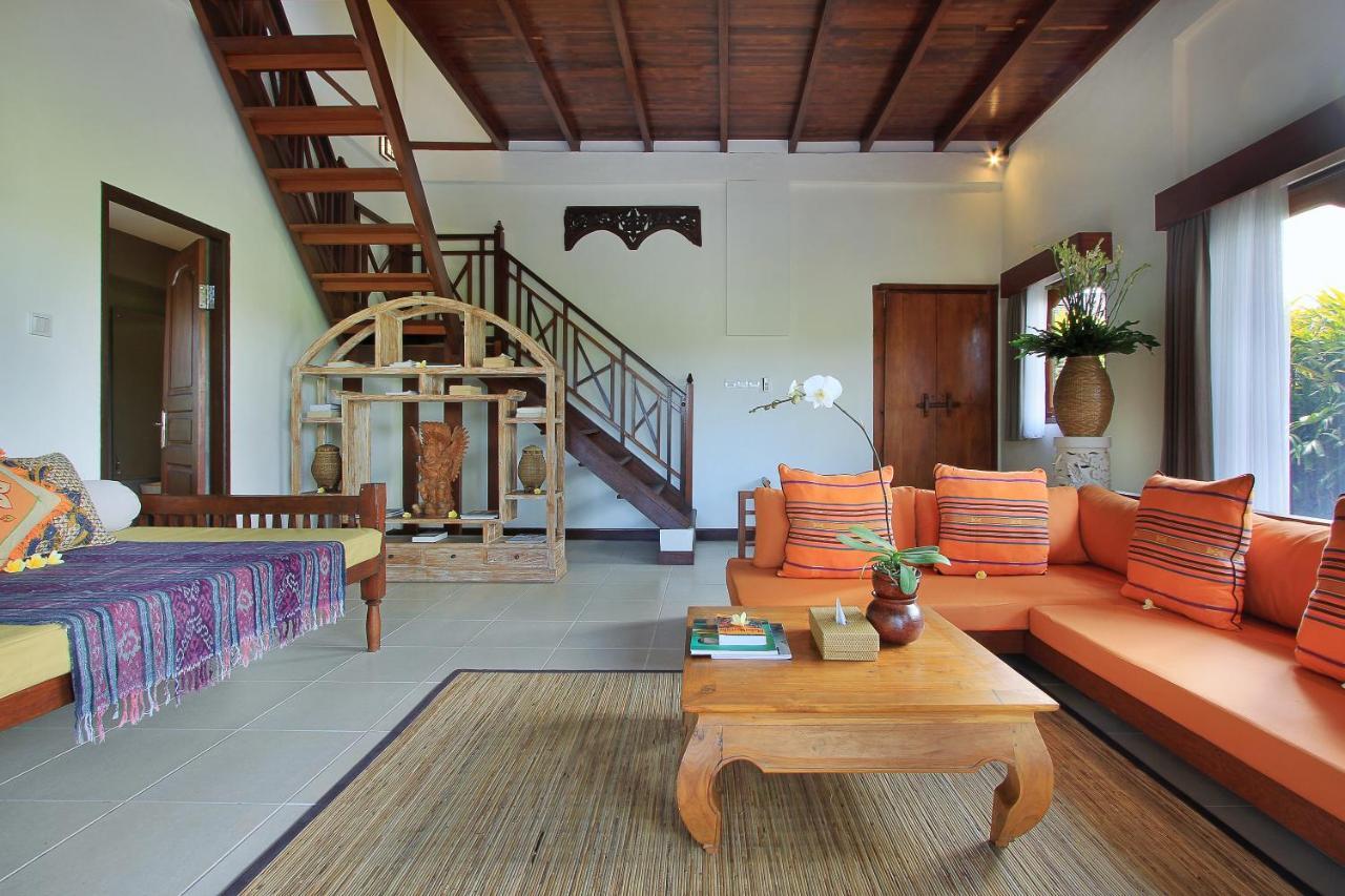 D'legon Luxury Villa