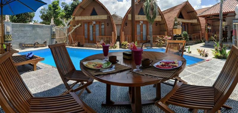Q Rimbuk Bungalow Taman liburan