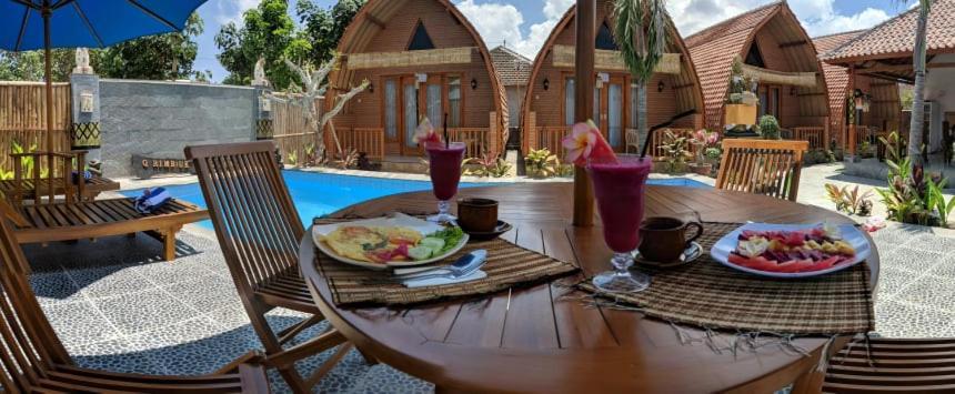 Q Rimbuk Bungalow Toyapakeh