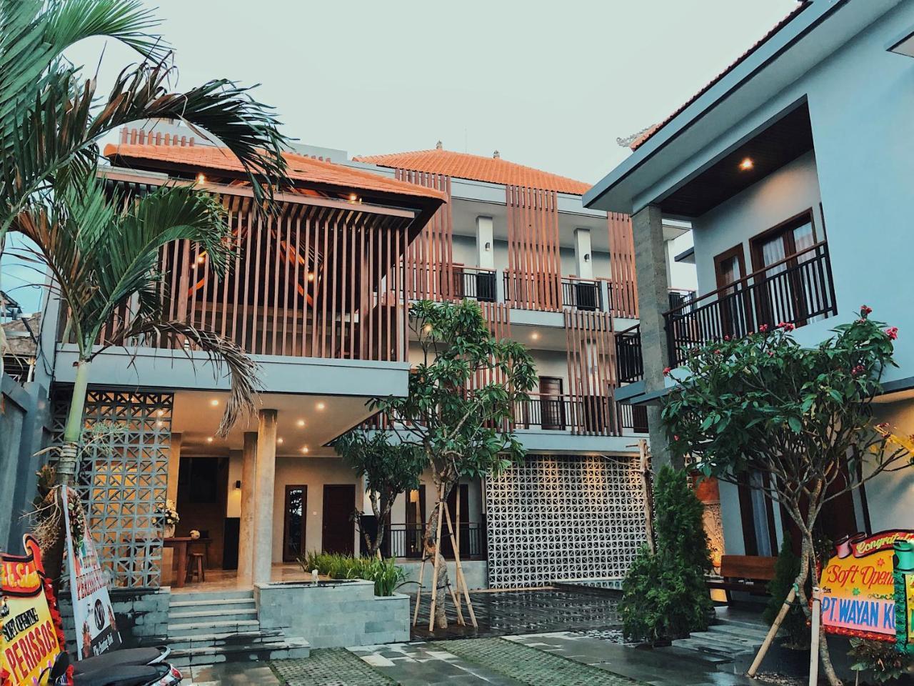 Hotel Perissos Echo 3*