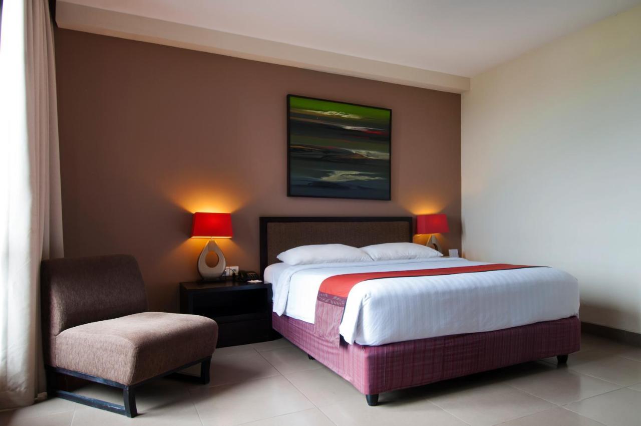 100 Sunset Kuta & Ballroom Hotel Kuta (Bali)