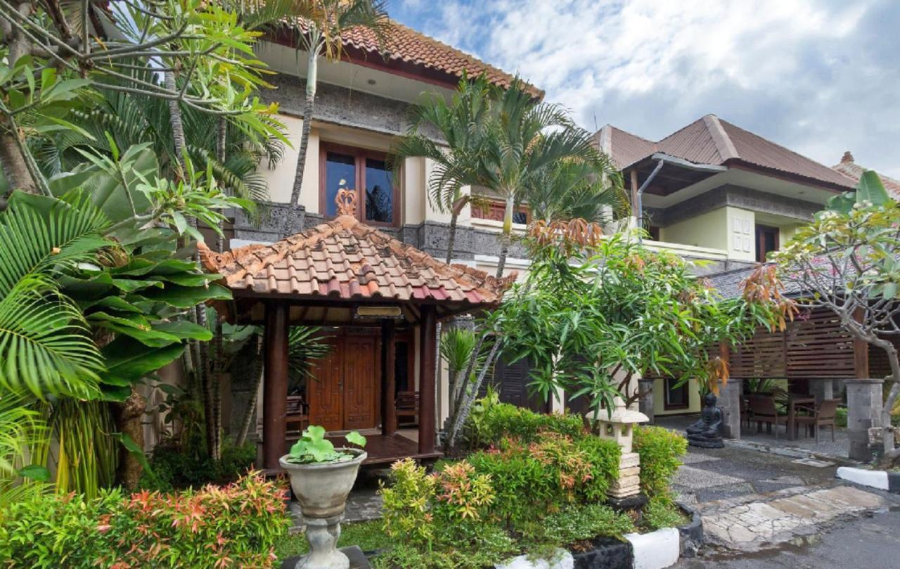 Kuta Villa *