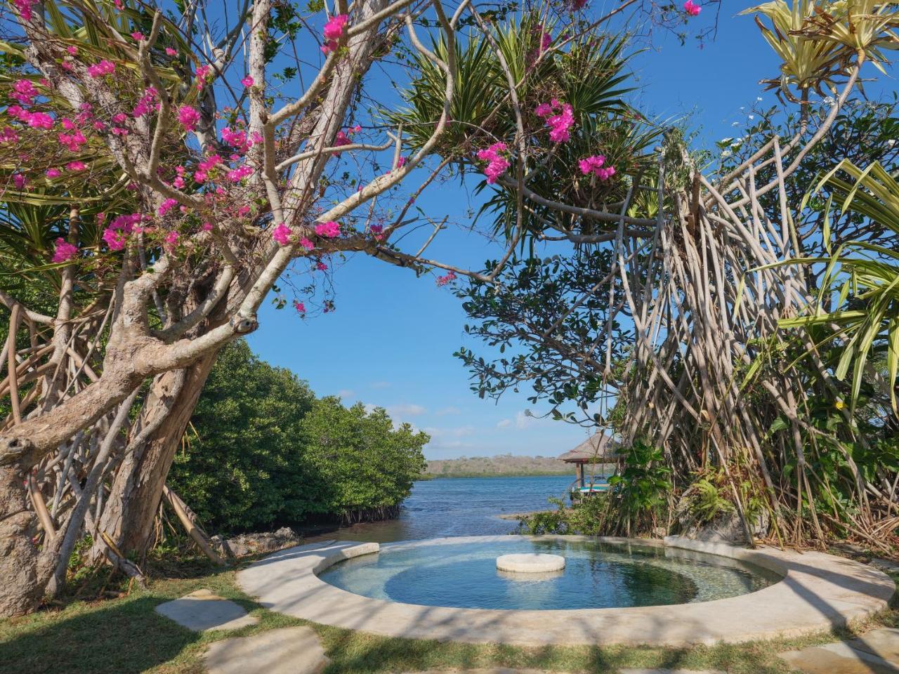 Mimpi Menjangan Resort 4*