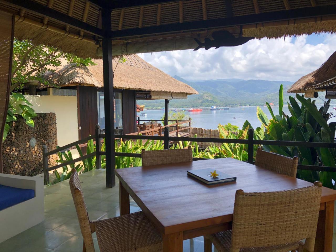 Villa Bloo Lagoon Village *