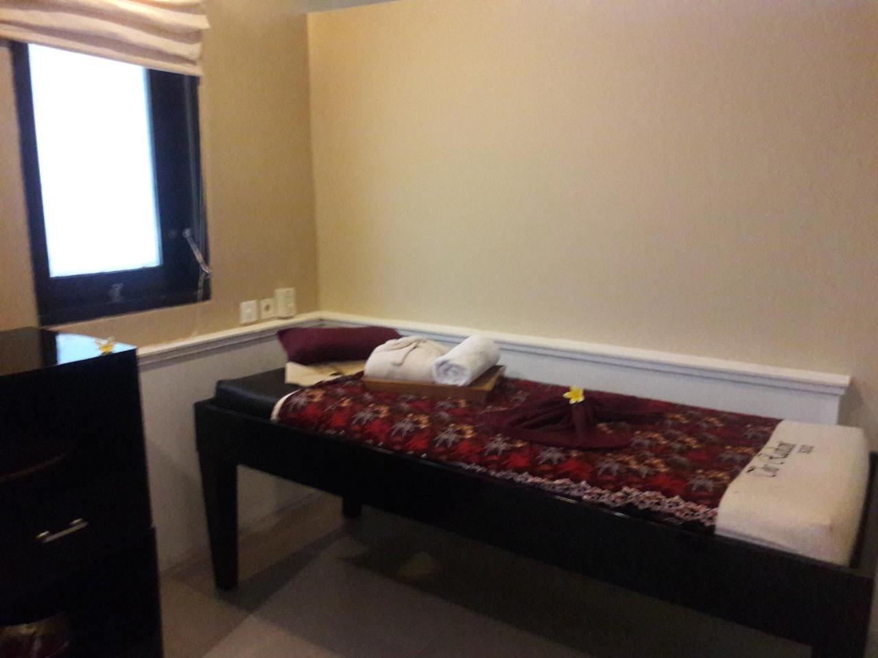 Hotel The Radiant &