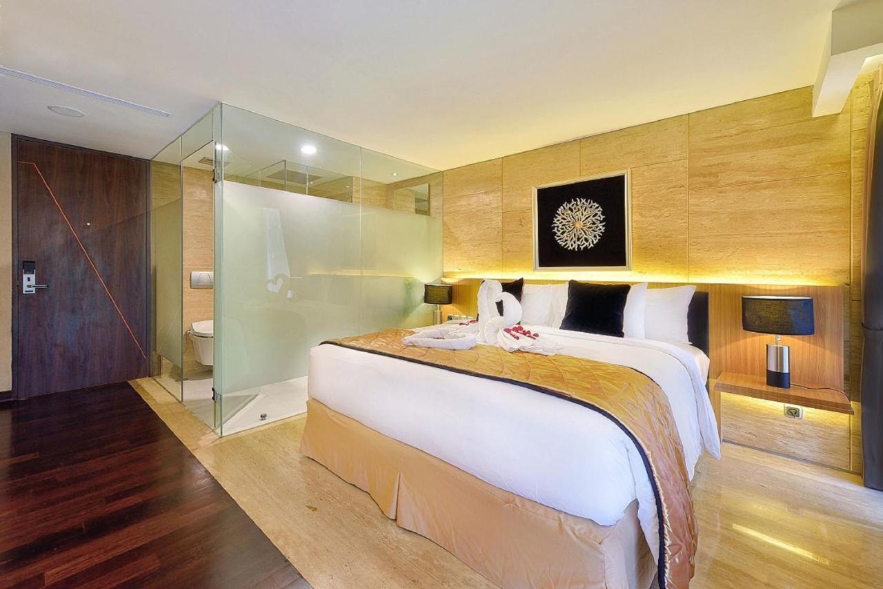 De Vins Sky Hotel 4*