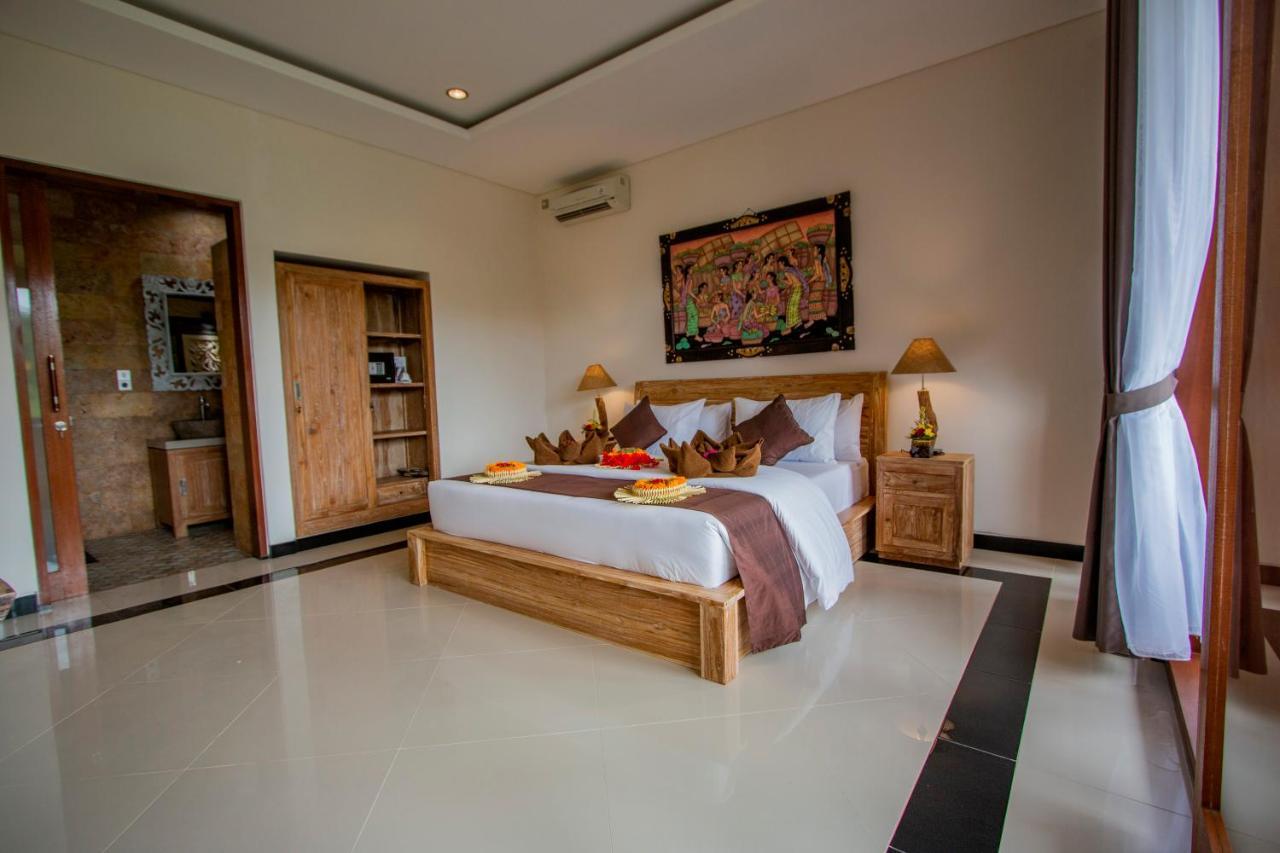 Paras Guest house 3*