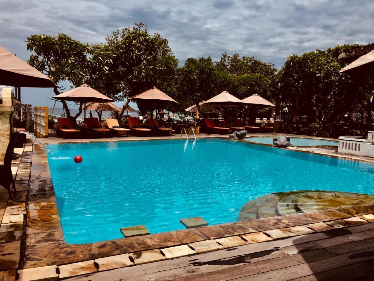 Bali Taman & Lovina Hotel 4*