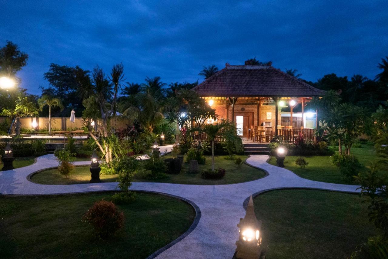 Kubu Kangin 3* Amed (Bali)