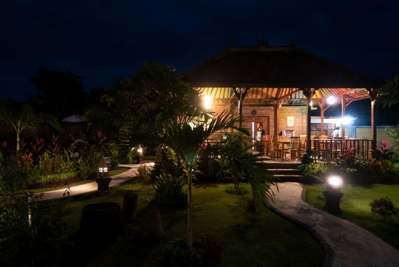 Resort Kubu Kangin 3*