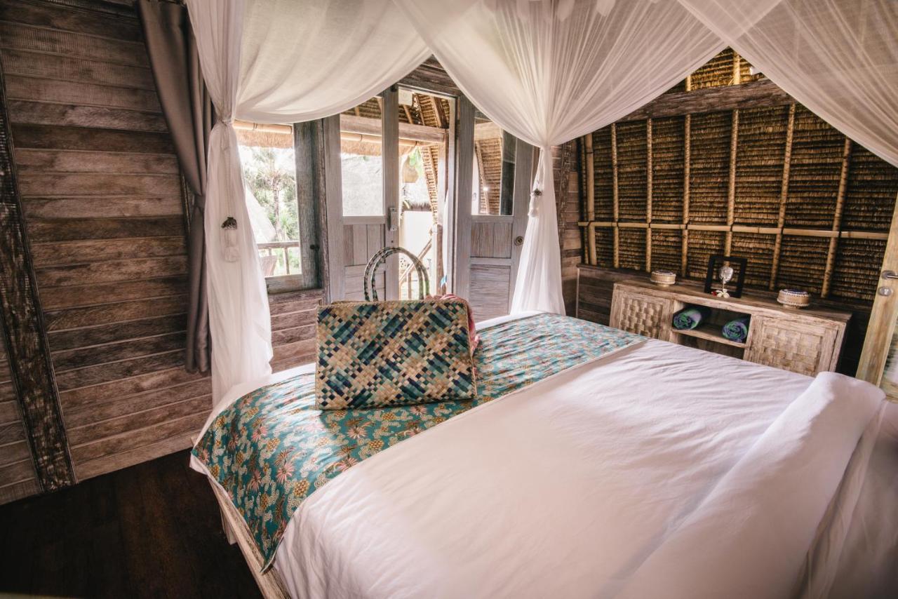 Dream Huts 4*