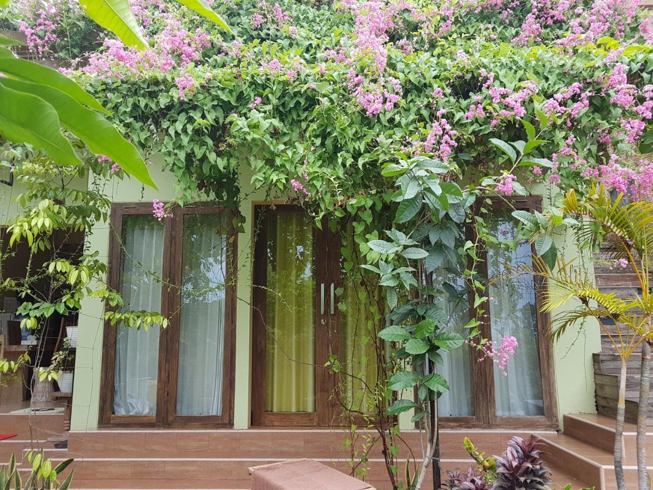 Agaliving Medewi 4* Pulukan