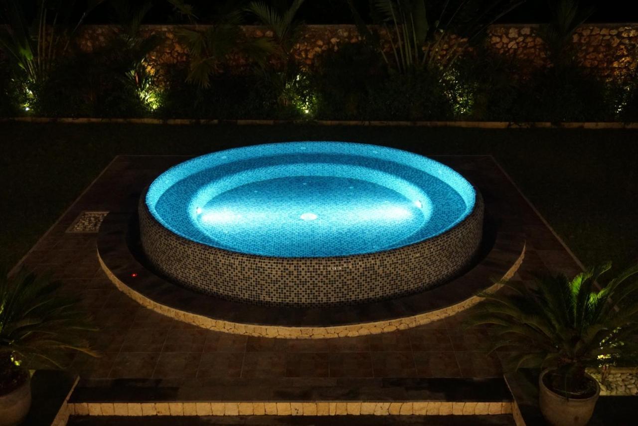 14 Palms Uluwatu (Bali)