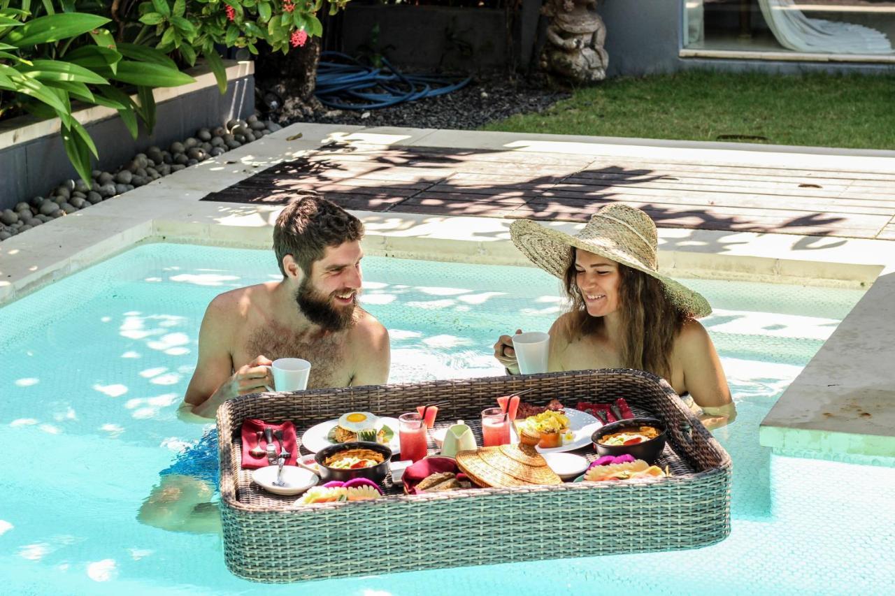 Kembali Seminyak (Bali)