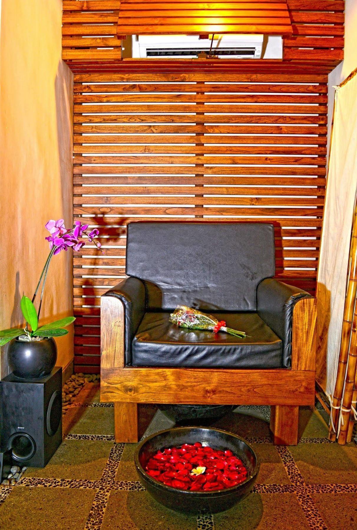 Nyuh Bali