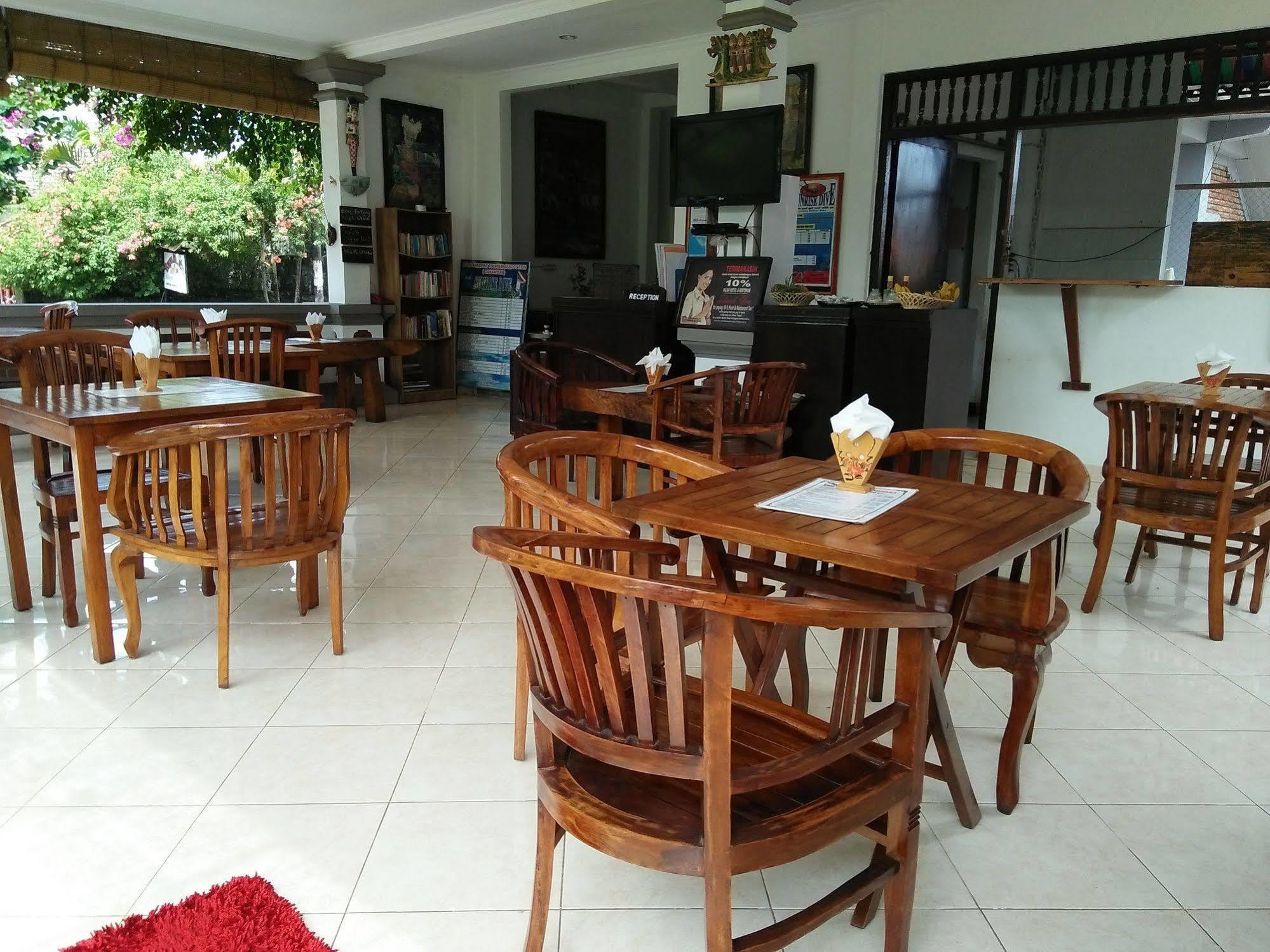 Puri Mandhara Lovina (Bali)