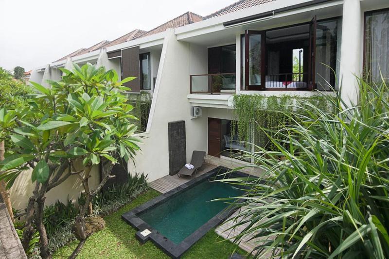 Savvoya Bali *