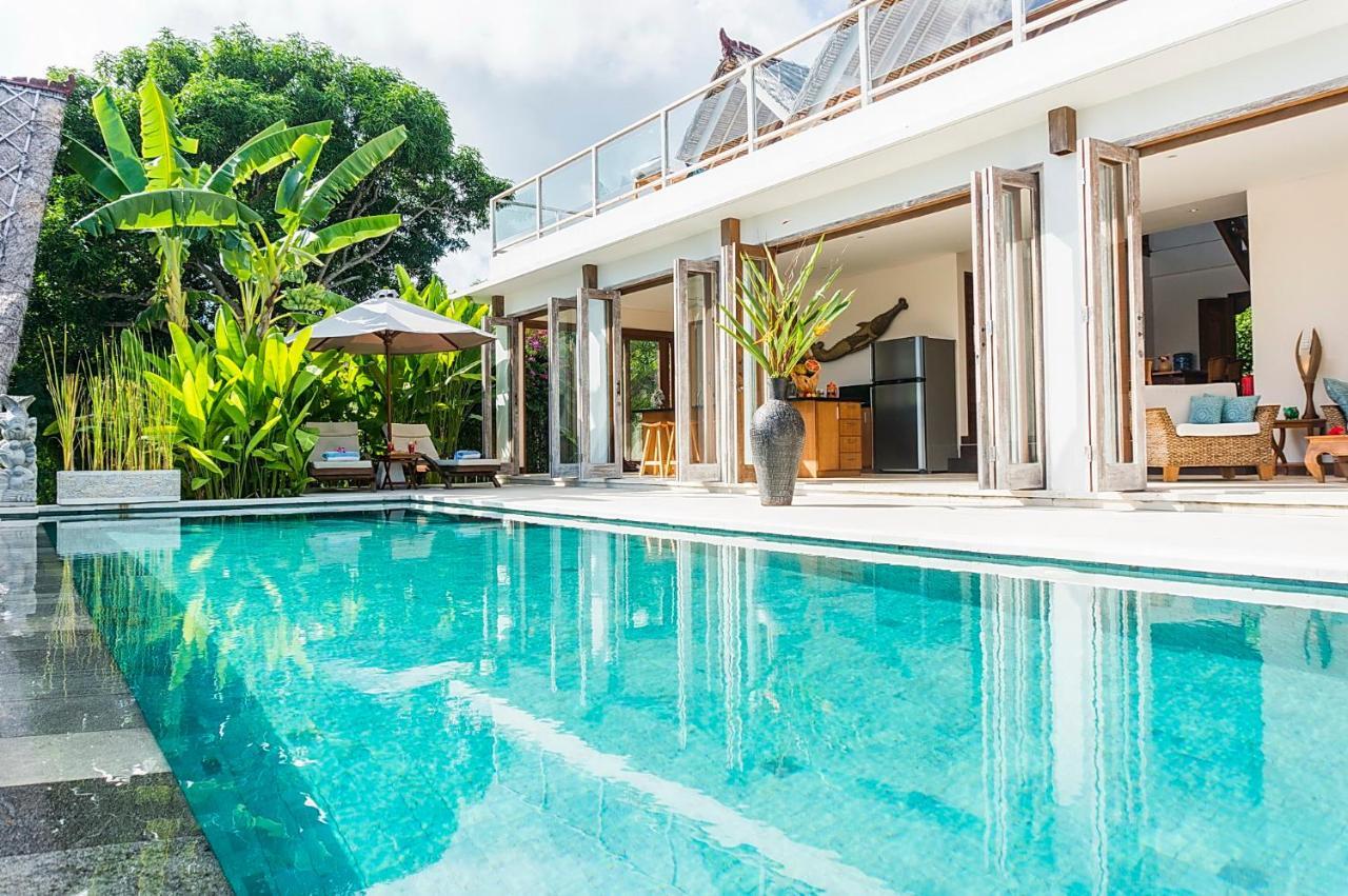 Nusa Villa *