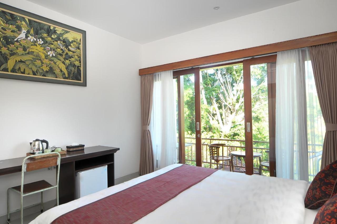Yuliati House 2*