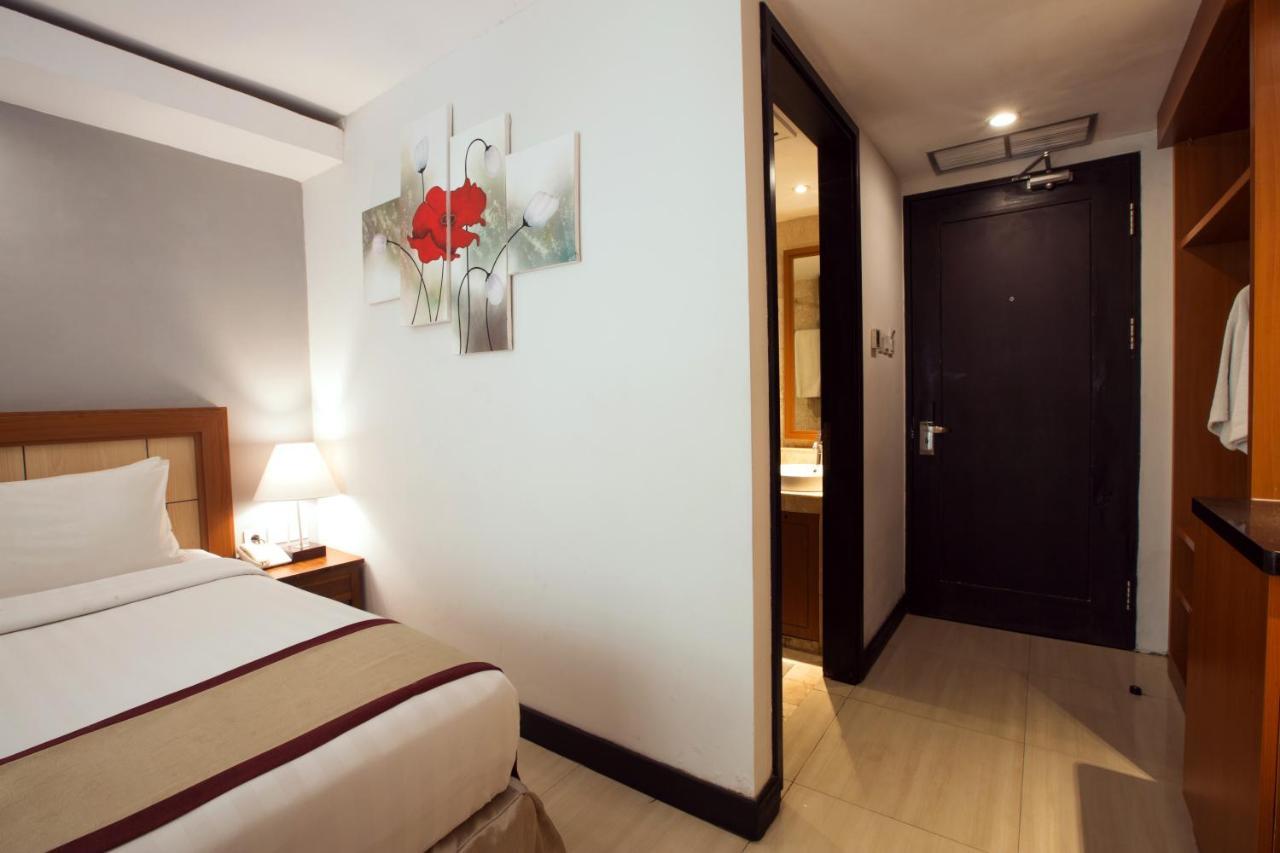 Royal Regantris Kuta Formerly Royal Singosari Kuta Resor 4*
