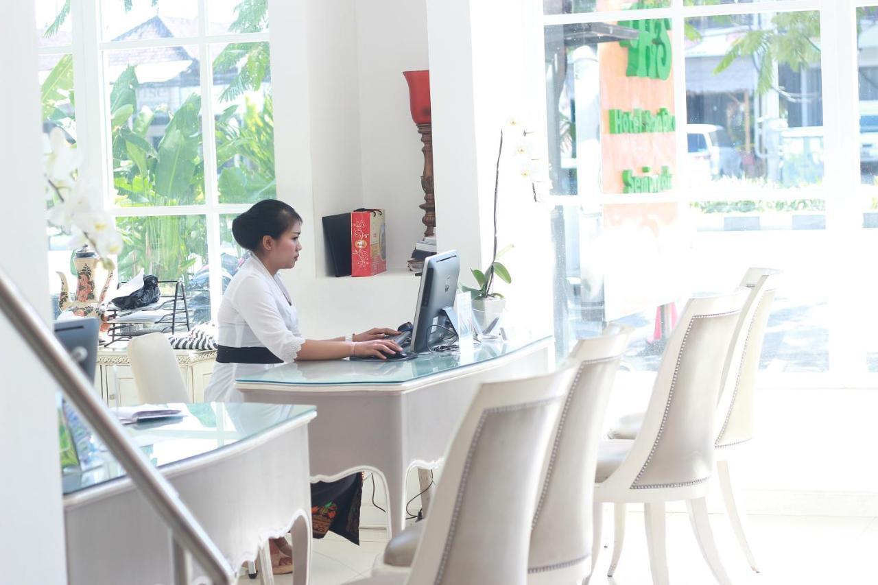 Santika Hotel 3*