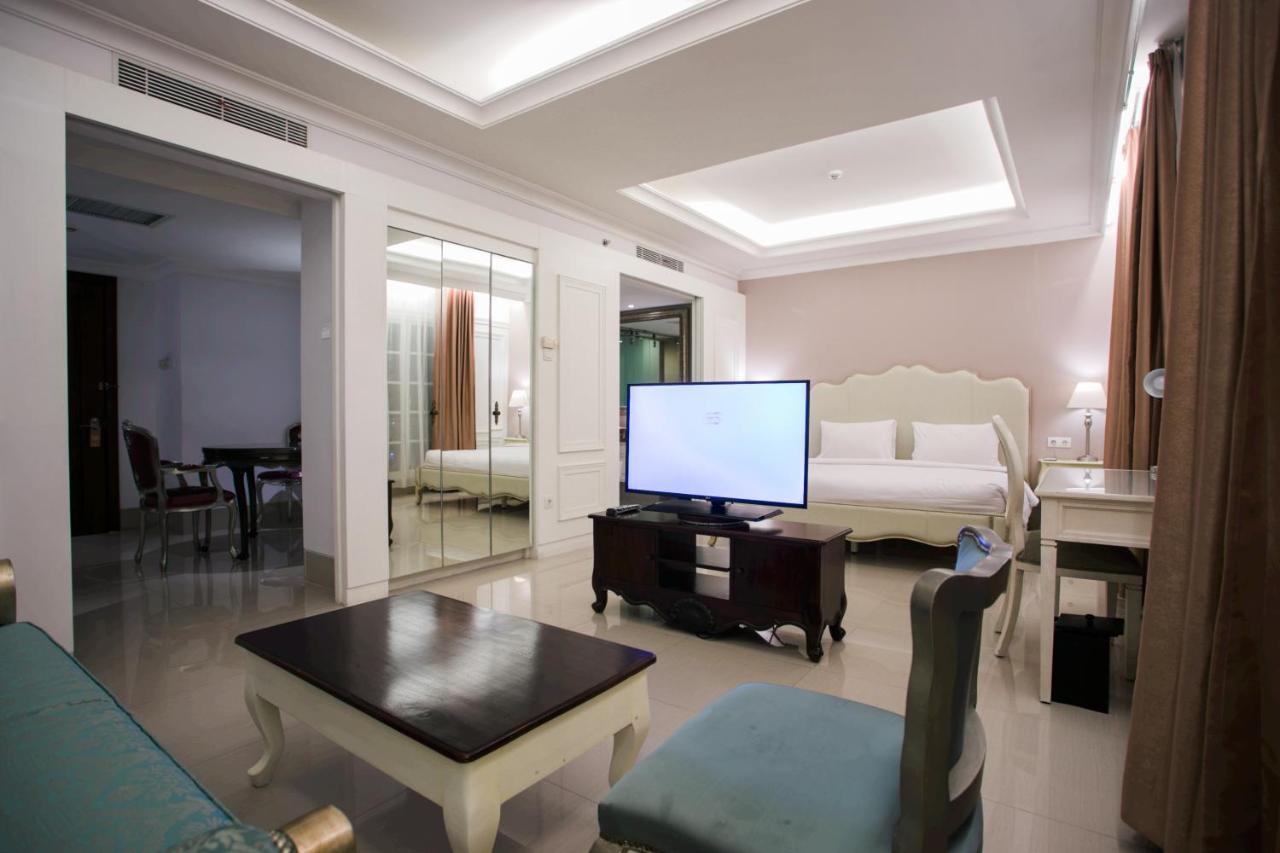 Hotel Santika