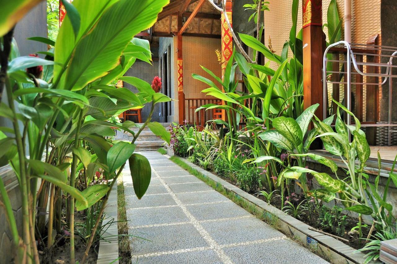 The Cemok's Holiday park Batununggul